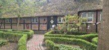 Bild (1954129de669377925b1c4bccc93a94c): Einzigartiges Reetdach-Idyll von 1815 am Feldrand in Strandn�he