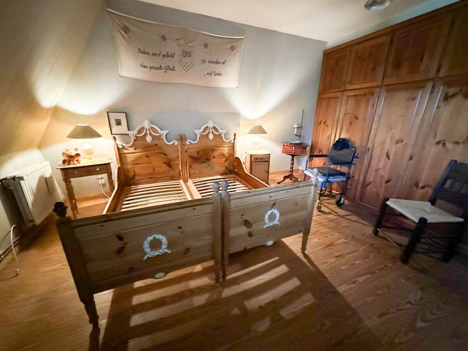 OG Schlafzimmer Landhaus Brodersdorf