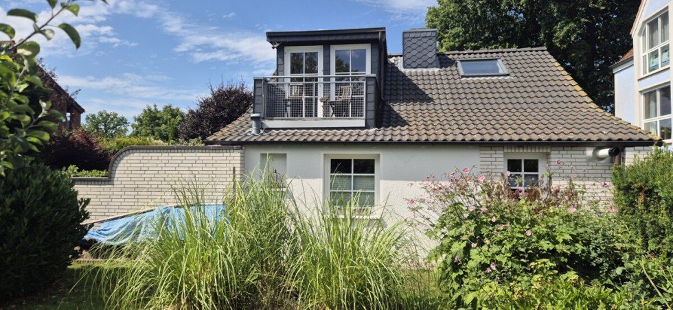 Front Einfamilienhaus Sch�nberg (Holstein) / Sch�nbergerstrand