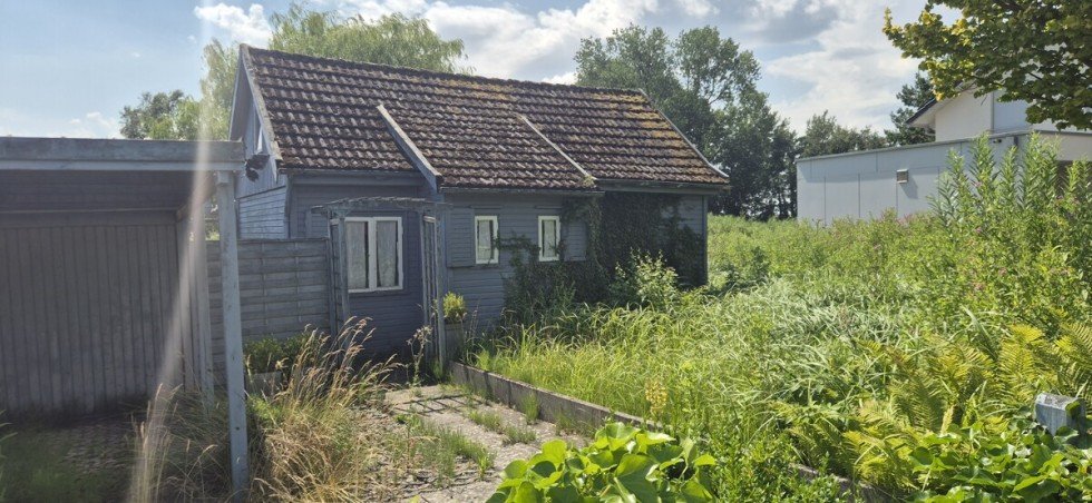von der Stra�e Ferienhaus Wisch /Heidkate