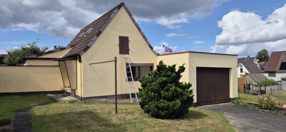 Nebengeb�ude u. Garage Doppelhaush�lfte M�nkeberg