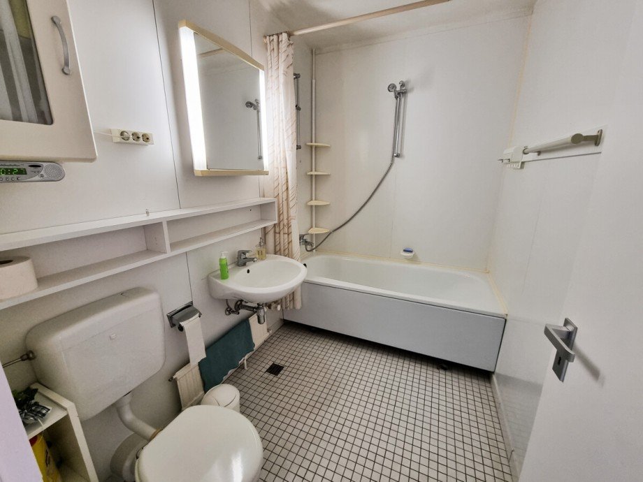 Bad mit Wanne Etagenwohnung Sch�nberg (Holstein) / Holm