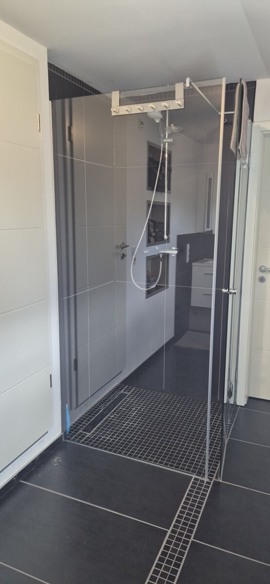 Dusche bodentief20260729_141724 Einfamilienhaus Sch�nberg (Holstein) / Sch�nbergerstrand