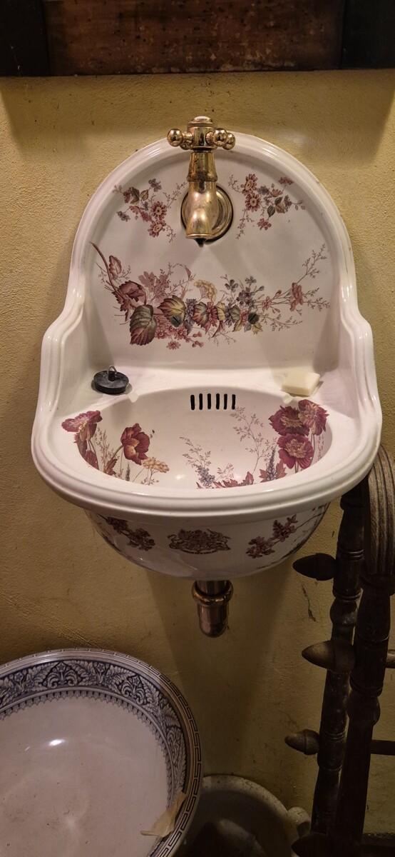 G�ste WC Waschbecken Landhaus Brodersdorf