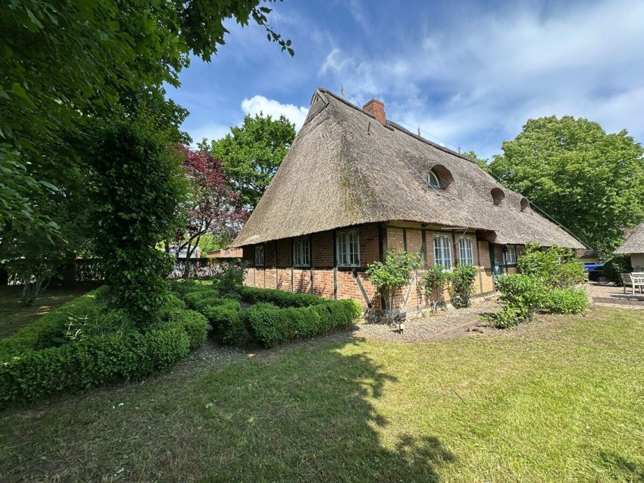 Seitenansicht Landhaus Brodersdorf